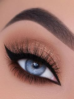 Make Up Designs, Eye Makeup Images, Pretty Eye Makeup, Wedding Makeup Tutorial, Wedding Eye Makeup, Prom Eye Makeup, Bridal Eye Makeup, Cute Eye Makeup, Eye Makeup Pictures