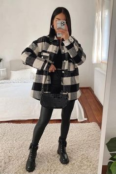 Brunch Outfit Winter, Winter Mode Outfits, Trendy Winter Fashion, Chique Outfit, Trendy Outfits Winter, Winter Fashion Outfits Casual, Fashion Trends Winter, Trendy Fall Outfits, Brunch Outfit