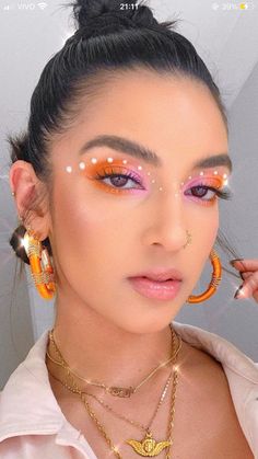 Bright Makeup, Fancy Makeup, Makeup Eye Looks, Creative Eye Makeup