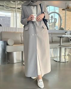 Abaya Blazer, Coat Style Abaya, Formal Abaya, Coat Abaya, Abaya Coat, Winter Abaya, New Hijab Style, Modest Outfits Muslim, Outfits Muslim