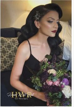 Pinup Style Wedding Hair, Wedding Hairstyles Waves Vintage, Vintage Glam Bride, Classic Hollywood Wedding Hair, Old Wedding Hairstyles, Wedding Hairstyles Fingerwaves, Jessica Rabbit Wedding Hair, Old Hollywood Glam Long Hair, 1920s Glamour Hair