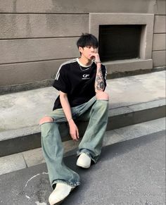 Acubi Men, Japanese Fashion Summer, Chinese Street Style, Japanese Street Fashion Men, Instagram Model Outfits, Men Outfit Ideas, Kpop Fashion Men