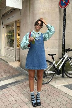 Denim Dress Outfit, Look Festival, Downtown Outfits, Nashville Outfits, Brunch Outfit, Mode Inspo, Mode Vintage, Looks Style, Denim Outfit