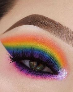 Eyeshadow Rainbow, Rainbow Eye Makeup, Rainbow Eyeshadow, Bright Eye Makeup, Eyeshadow Colors, Bluish Green Eyes, Rainbow Eyes, Dark Eyeshadow, Pride Makeup