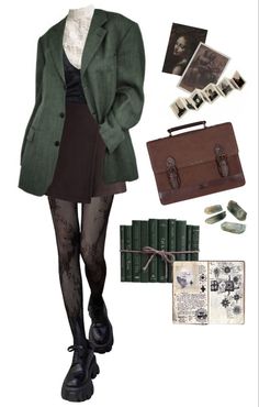 Cute Outfits Academia, Art Academia Outfits Aesthetic, Outfit Inspo Dark Aesthetic, Bookshop Outfit Aesthetic, Dark Green Outfits Aesthetic, Librariancore Outfits, Dark Academia Outfits For School, Writer Outfits Style, Autumn Academia Aesthetic Outfit