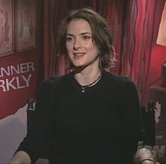 Wynona Rider Haircut, Wyona Rider 90s Hair, 90s Grunge Short Hair, Winona Ryder Bangs, Wynona Rider Short Hair, Winona Ryder 2023