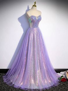 Prom Dress Purple, Lilac Prom Dresses, Dr Wardrobe, Purple Evening Dress, Corset Dress Prom, Floor Length Prom Dresses, Graduation Dresses, Prom Dress Inspiration, Cute Prom Dresses