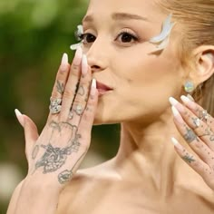 ariana grande at the met gala. - may 6th, 2024. Ariana Grande French Nails, Ariana Nails, Celeb Nails, Ariana Grande Met Gala, Ariana Grande Nails, Classy Mini Dresses, Daisy Acrylic Nails, Ariana Grande Tattoo, Ariana Grande Poster