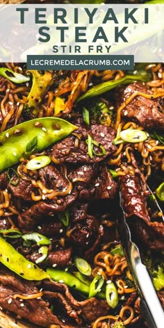 beef stir fry with green peppers in a bowl