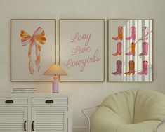 Introducing our Set of 3 Posters, featuring a charming collection of trendy boots and girly western prints! Celebrate the spirit of the wild west with our "Long Live Cowgirls" design, perfect for any cowgirl aesthetic. The preppy western pink coquette bows add a delightful touch to your decor, making it ideal for a playful yet stylish vibe. Transform your space with these vibrant art prints that capture the essence of cowgirl culture while keeping it trendy and fun! Perfect for gifting or elevating your own home decor. ✨ 3 pcs FILE 1 ( RATIO 2/3) Inches: 24"x36", 20"x30" , 16"x24", 12"x18", 8"x12" CM: 61x91, 51x76, 41x61, 30x46, 20x30cm ✨3 pcs FILE 2 ( A1) Inches: A1-23.4"x33.1", A2- 16.5"x23.4", A3-11.7"x16.5", A4-8.3"x11.7" CM: 59.4x84.1, 42x59.4, 29.7x42, 21x29.7 cm ✨3 pcs FILE 3 (RATIO Girly Western Aesthetic, Western Preppy, Preppy Western, Western Prints, Bow Art, Coquette Bows, Cowgirl Aesthetic, Pink Cowgirl, Trendy Boots