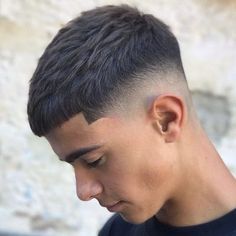 Hair Types Men, Mid Fade Haircut, Short Fade Haircut, Edgars Haircut, Mens Haircuts Short Hair, Crop Haircut, Men Haircut Curly Hair, Crop Hair, Mens Hairstyles Thick Hair