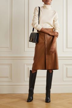 Brown Leather Skirt, Chique Outfits, Amal Clooney, Brown Skirt, Cashmere Turtleneck, Thanksgiving Outfit, Moda Vintage