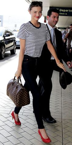 Lv Speedy Outfit, Lv Outfit, Miranda Kerr Street Style, Louis Vuitton Speedy Damier, Miranda Kerr Fashion, Jet Set Style