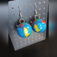 3d Hollow Globe Earrings (Nwt) 1" Lightweight. Globe Earrings, 3d Globe, Lady In Red, Red Blue, Red And Blue, Globe, Color Blue, Jewelry Earrings, Women Jewelry