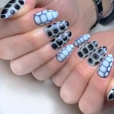 Nails With Blooming Gel, Short Nails Black, Witchy Nails, Makeup Nails Designs, Floral Nail Designs, Light Nails, Skin Nails