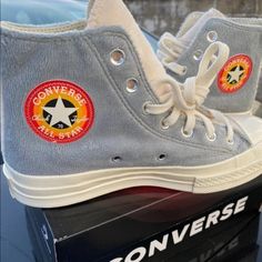 High Top Converse 80 Years Of Bugs Bunny Sz 6 Women Size 8 Unisex Brand New With Box Royal Blue Converse, Converse Move, Converse Shoes High Top, Converse Chuck Taylor Ii, Converse Chuck Taylor Low, White Chuck Taylors, All Star Lugged, Black High Top Shoes, White Chucks