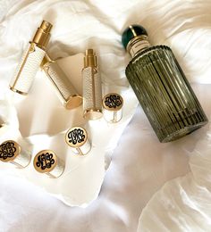 This empty perfume bottle spray can be customized, making it the perfect custom perfume bottle for an engraved "Will You Be My Bridesmaid" gift. Elegant and personal, this luxury perfume bottle with initials is an ideal choice for a bridesmaid proposal. 𝐃𝐄𝐓𝐀𝐈𝐋𝐒 💎 1 refillable perfume bottle in leather case, included 💎 0.17 oz: perfume bottle 💎 21.3mm: diameter of cap 💎 87.5mm: height of bottle 💎 Font and monogram style will depend on what you select 💎 Airplane-proof for hassle-free travel 💎 Custom, made to order 𝐇𝐎𝐖 𝐓𝐎 𝐎𝐑𝐃𝐄𝐑 1. Select the font of choice  2. Select the color(s) in the "bundle options" field 3. In the "Personalization Field", add in the initials you would like customized (3 letters total) 4. Select desired shipping method  𝐘𝐎𝐔 𝐌𝐈𝐆𝐇𝐓 𝐀𝐋𝐒𝐎 ? Old Money Sports, Leather Perfume, Custom Perfume, Will You Be My Bridesmaid Gifts, Empty Perfume Bottles, Refillable Perfume Bottle, Bottle Spray, Evil Eye Ring, Luxury Aesthetic