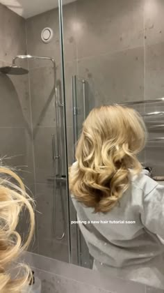 Concert Hairstyles, Vacation Hairstyles, Cool Blonde Hair, Bow Hairstyle