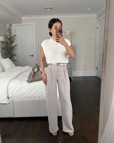 16 Amazing Business Casual Outfits You Need To Copy. Dress Like A Lawyer Work Outfits, Business Casual Outfits For Internship, Woman Corporate Fashion, Cool Girl Corporate Outfits, Cute Corporate Outfits Summer, Women Business Casual Outfits Summer, Business Professional Outfits Summer Office Attire, Women’s Office Apparel, Summer Corporate Outfit