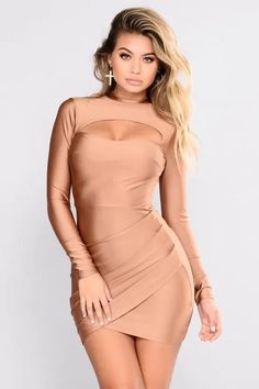 How To Get An Hourglass Figure: Celebrities, Diet, Style Weekend Dresses, Hot Dress, Autumn Fashion Women, Simple Outfits, Short Dress, I Dress, Fashion Nova, Nice Dresses, A Woman