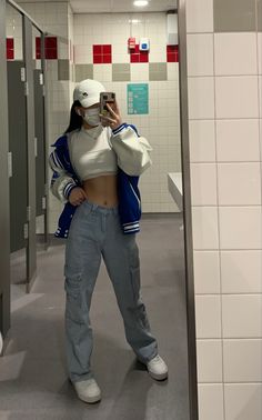 Varsity Jacket Outfit Blue, Blue Baseball Jacket Outfit, Blue Letterman Jacket Outfit, Baseball Jacket Outfit Aesthetic, Oversized Varsity Jacket Outfit, Blue Varsity Jacket Outfit, School Jacket Outfit, Letterman Jacket Outfit, Cargo Jeans Outfit