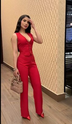 Classy Fashion Chic, Celebrity Casual Outfits, Chic Dress Classy, Classy Prom Dresses, Business Outfits Women, Stylish Work Attire, Elegant Dresses Classy, Classy Work Outfits, African Clothing Styles