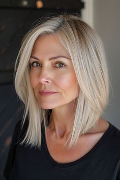 Choppy Bob Hairstyles For Fine Hair Mid Length Medium Layered, Textured Bob Hairstyles, Blond Haircut, Age Is Just A Number, Hairstyles 2024, Chin Length, Hairstyles For Women Over 50, Hair 2024, Bob Hairstyles For Fine Hair