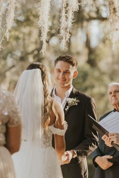 How to Write Wedding Vows in 2024: Groom Edition Wedding Photos Isle, Daytime Wedding Photos, Wedding Ceremony Shots, Wedding Aisle Photos, Cute Wedding Pics, Wedding Day Pictures Must Have, Wedding Photo Ideas Bride And Groom, First Kiss Wedding Pictures, Must Have Wedding Photos Couple