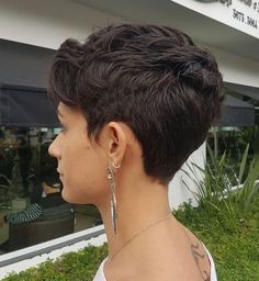 Dark Short Hair Women, Dressy Pixie Hairstyles, Short Curly Hairstyle Women Over 50, Short Layered Pixie Haircut, Pixie Thick Hair, Pixie Cuts For Curly Hair, Big Short Hair, Pixie Cuts For Thick Hair, Feathered Pixie