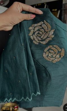 Blouse Handwork, Worked Blouse, Ready Made Blouse, Handwork Blouse, Saree Fancy, Latest Blouse Designs Pattern, Blouse Designer, Latest Model Blouse Designs, Saree Designer