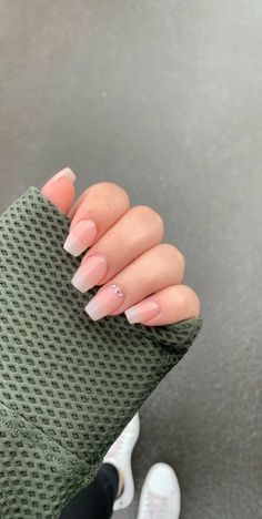 Clear Pink Nails With Design, Short Natural Acrylic Nails, Natural Acrylic Nails Short, Natural Nails Acrylic, Short Coffin Nails Designs, Natural Acrylic, Medical Journal, Natural Acrylic Nails, Unghie Sfumate