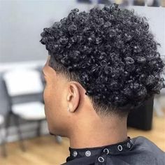 Afro Fade Haircut, Boys Haircuts Curly Hair, Temp Fade Haircut, Curly Taper Fade, Low Taper Fade Haircut, Afro Hairstyles Men