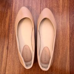 Bamboo Tan Ballet Flats Size 6 Purchased On Mod Cloth Never Worn! New With Tags! Nwt! Open To Offers! Ivory Ballet Flats, Tan Ballet Flats, Ivory Flats, Modcloth Shoes, Cream Flats, Mod Cloth, T Strap Flats, Strappy Flats, Red Flats