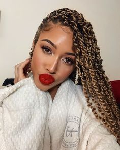 Crochet Braid Styles Passion Twist, Passion Twists, Twisted Hair, Hair Crochet, Crochet Braid Styles, Protective Hairstyle, Twist Braid Hairstyles, Crochet Braid, Crochet Braids Hairstyles