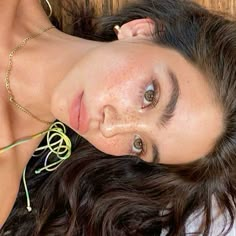 Slim Face Girl Aesthetic, Casual Makeup Looks, Swimming Makeup, Selfie Angles, Pool Makeup, Beachy Makeup, Cold Makeup, Face Form, College Makeup