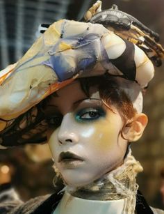 The Haute Couture Week Spring/Summer 2024 Beauty Looks Are Too Pretty To Miss Porcelain Doll Makeup, Pat Mcgrath Makeup, Porcelain Skin, Vogue France, Runway Makeup, Doll Makeup, Pat Mcgrath, Couture Week, Porcelain Doll