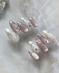 Silver Tip Nails, Neutral Nail Art Designs, Neutral Nail Art, Princess Nails, Punk Nails, Subtle Nails, Fancy Nails Designs, Long Nail Designs, Casual Nails