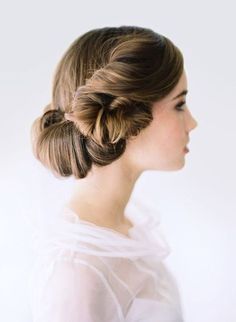 Natural Wedding Hairstyles, Hair Chalk, Vintage Wedding Hair, Peinados Recogidos, Fishtail Braid, Kesha, Wedding Hairstyles Updo, Wedding Updo, Salon Design