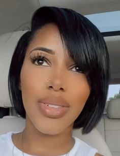 Bluntcut Bob Quick Weave, Side Part Bob With Swoop, Hairstyles For Round Faces Black Women, Relaxed Bob Black Women, Bob Haircut Black Women, Side Part Bob Weave, Bobs On Black Women Real Hair, 2025 Hairstyles, Black Bobs