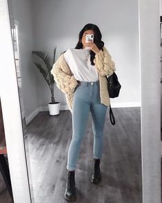 Vinter Mode Outfits, Ymi Jeans, Fall Trends Outfits, Yay Or Nay, Mode Inspo, Casual Winter Outfits, Winter Fashion Outfits