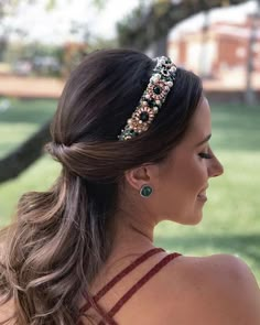 Peinados Fáciles Para Cabello Corto, Penteado Cabelo Curto, Headband Styles, Party Hairstyles, Hair Dos, Headband Hairstyles, Hair Designs, Perfect Hair, Bridesmaid Hair