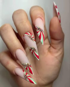 Christmas Stilleto Nail, Christmas Stilleto Nails Designs, Thanksgiving Nails Stiletto, Fancy Christmas Nails, Stiletto Christmas Nails, Saving Plans, Xmas Nail Art, December Nails, Holiday Nail