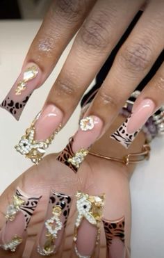 Long Acrylic Nails Designs Ideas Baddie, Nails Aesthetics, Strengthen Nails, Fye Nails, Acrylic Toe Nails, Punk Nails, Long Acrylic Nail Designs, Hard Nails, Nails Today