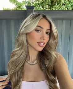 Blonde Hair Color Ideas For Brown Eyes, Ash Blonde Brown Eyes, Blonde Hair On Tan Skin Brown Eyes, Blonde Highlights On Tan Skin, Almond Butter Blonde Hair, Dark Brows With Blonde Hair, Blonde Hair On Latinas, Blonde On Tan Skin, Latina With Blonde Hair