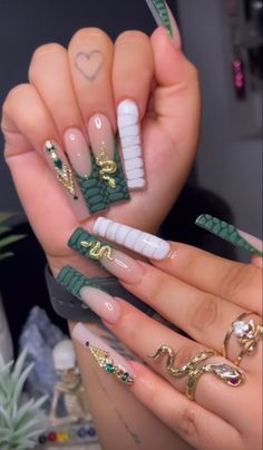 Xl Green Nails, Green Long Nail Designs, Green Birthday Nails Acrylic, Olive Green Acrylics, Emerald Green Nails Black Women, Long Green Nails Acrylic, Senior Nails Ideas 2024, Green Acyrilics Nails, Green Xl Nails