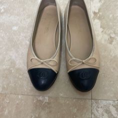 Chanel Flap Classic Ballet Shoes, Cream And Black Worn But Still In Perfect Shape Chanel Flats, Women's Shoes, Ballet, Chanel, Cream, Blue, White, Black