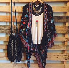 Festival Mode, Turquoise Fashion, Look Boho Chic, Boho Turquoise, Mode Hippie, Kimono Outfit, Estilo Hippie, Mode Boho