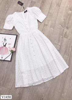 White Frock, Short Frocks, Casual Frocks, Simple Frocks, Girls Frock Design, Dress Design Patterns