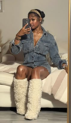 Friends Giving Outfit, Kelssopretty Outfits, Dinner Party Outfit Casual, All White Outfit Black Women, Looks Black, Pull On Boots, Cute Swag Outfits, Fashion Winter