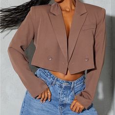 Nwt Padded Shoulders Button Closure Watch My Posh Shows To Snag The Best Deals In My Closet! Blazer Court, Crop Blazer, Belted Trench Coat, Cropped Blazer, Casual Blazer, Oversized Blazer, Leather Blazer, Plus Size Casual, Colored Blazer